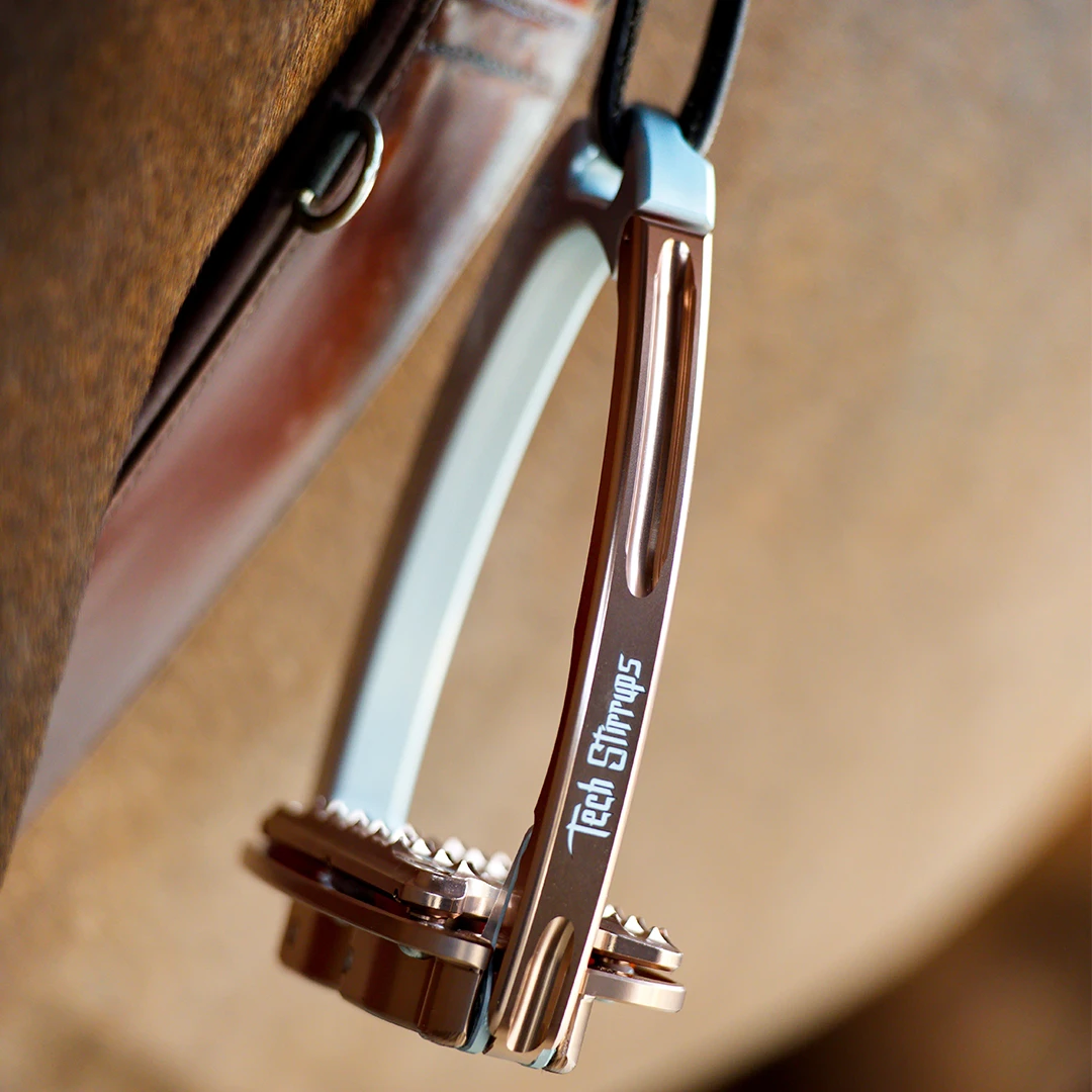 Venice Plus Evo safety stirrups for jumping — patented release mechanism